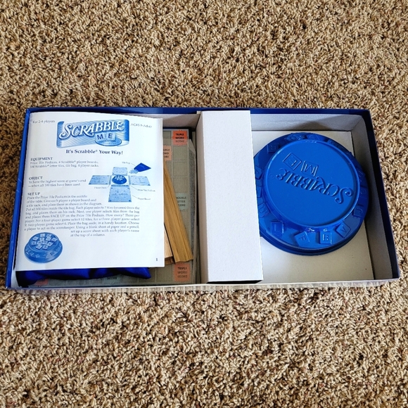 Scrabble ME Crossword Edition Word Board Game 2007 Hasbro Complete w/ Box - Picture 3 of 6